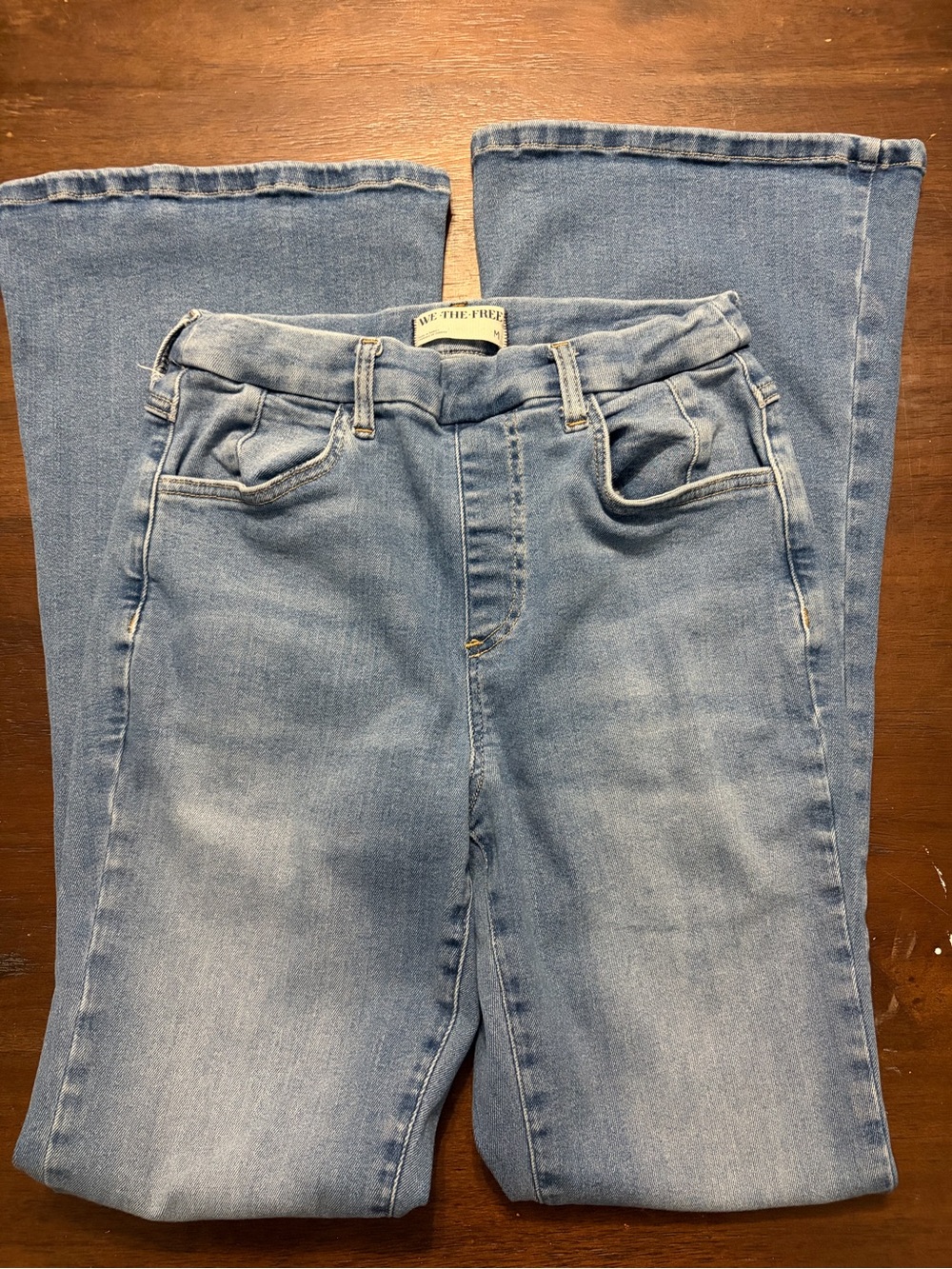 We The Free Women's CRVY Infinite Stretch Pull-on Flare Jeans Size Medium